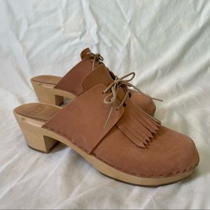 Bryr Camilla Clogs